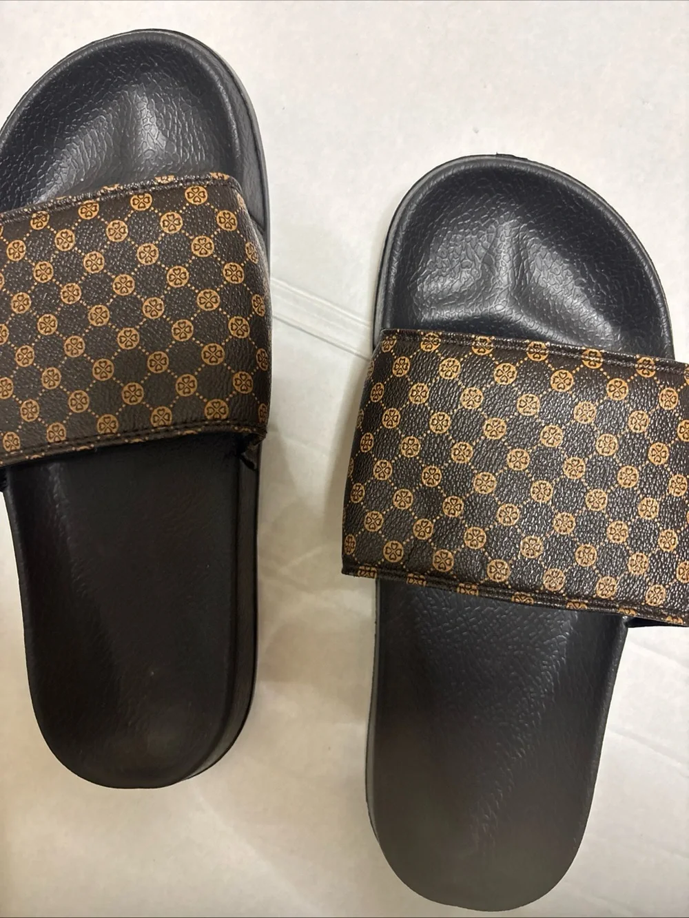 Men’s Brown Monogram Print Slide Sandals EU 42 US 9 Casual Slip-On Unbranded